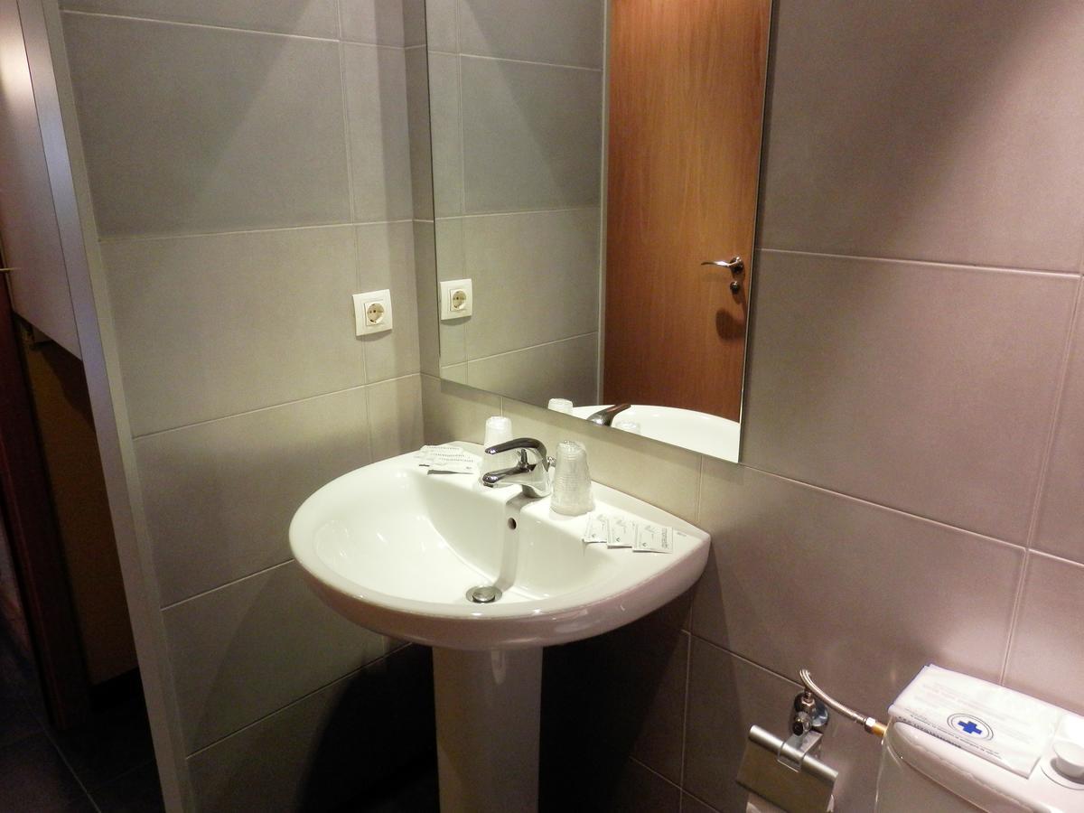 Apartamentos La Solana 3000 باس دي لا كاسا المظهر الخارجي الصورة